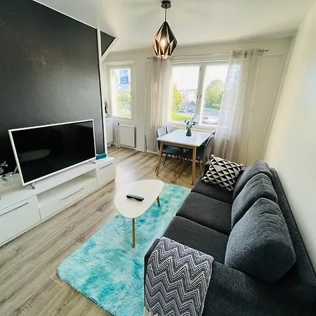 Huoneisto Turku-edge Charm By Sujukoto - 400m To Bus Station *